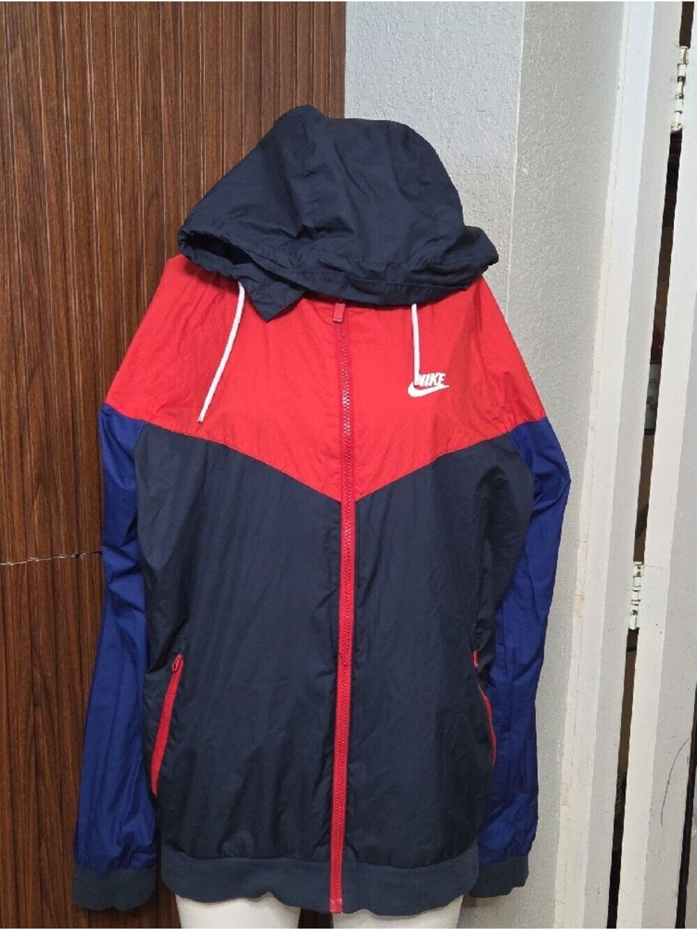 Nike Men's Red, Blue & Black Colorblock Windbreaker Large Sz